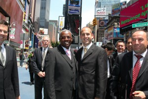 294214_260145294027196_649544331_n