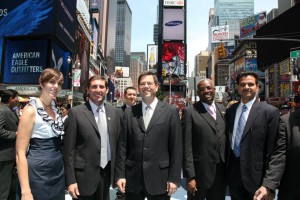 307825_260145660693826_1056018757_n 